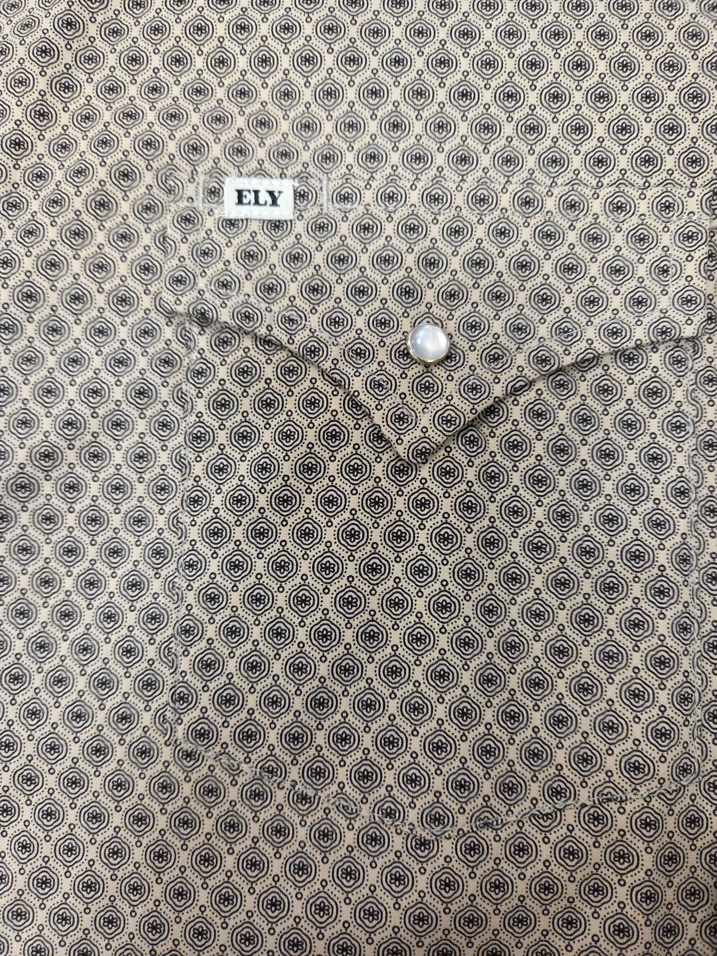 EW Geometric Print Snaps Size XL