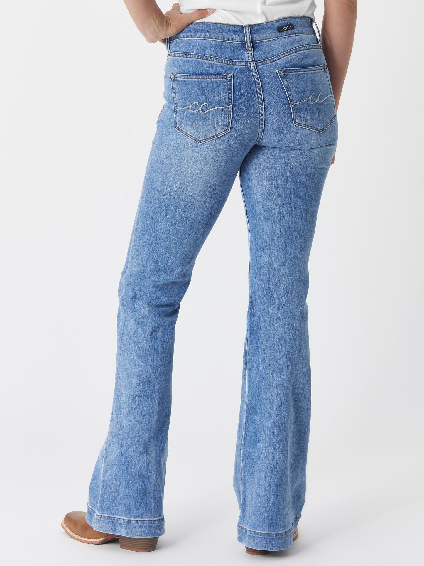 CC Western Carissa Light Wash Jean