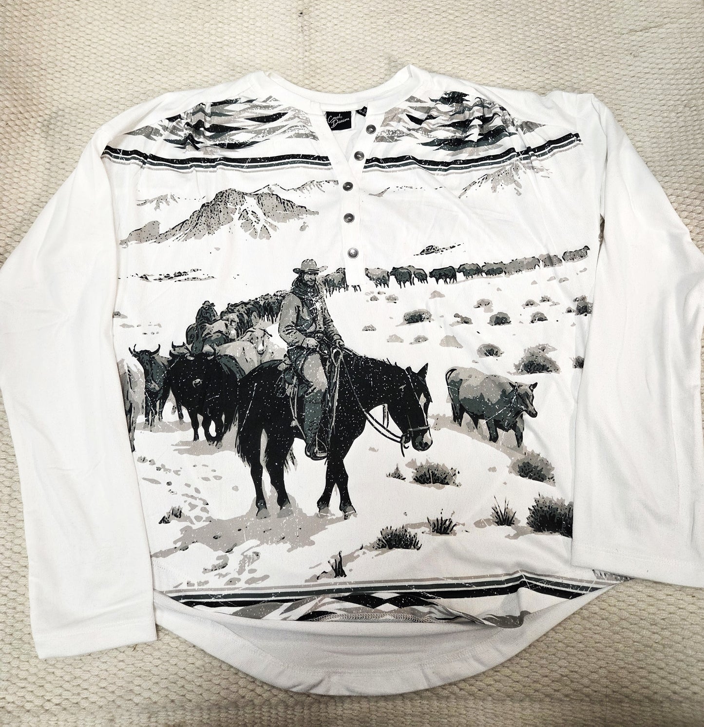 Womens Rib Knit Green /White Cowgirl Graphic Henley